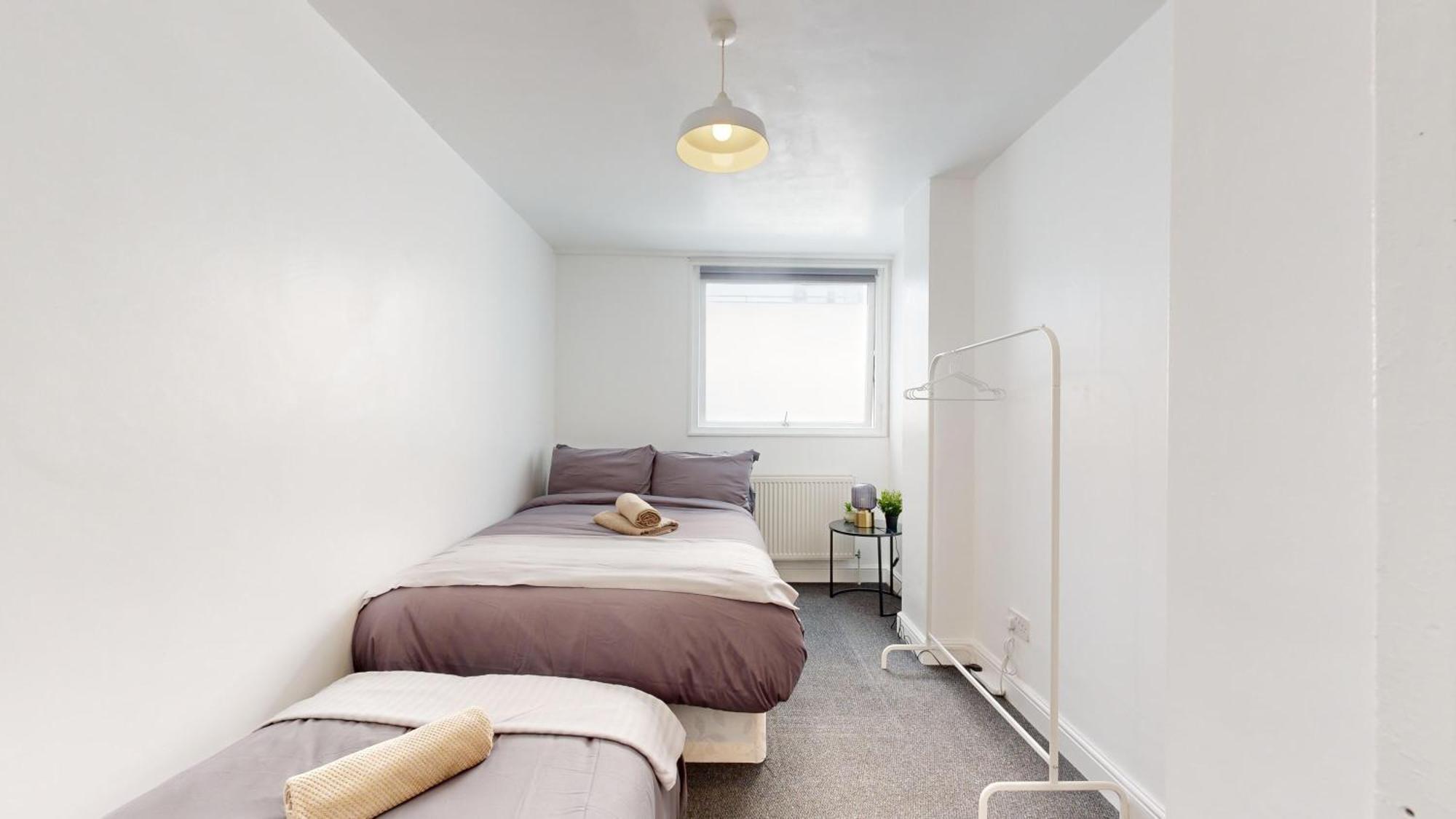 Cozy In Archway-
